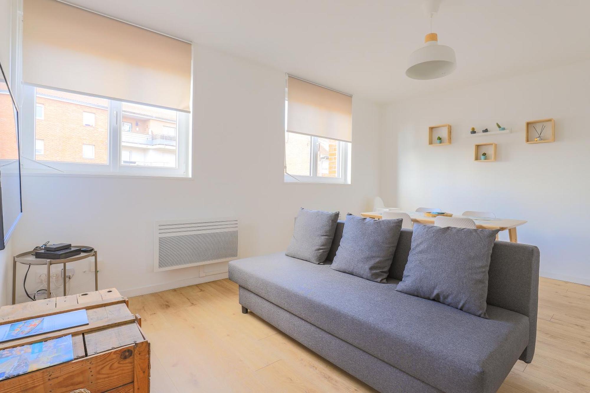 Appartement Familial - Avec Parking Prive Gratuit Arras Luaran gambar